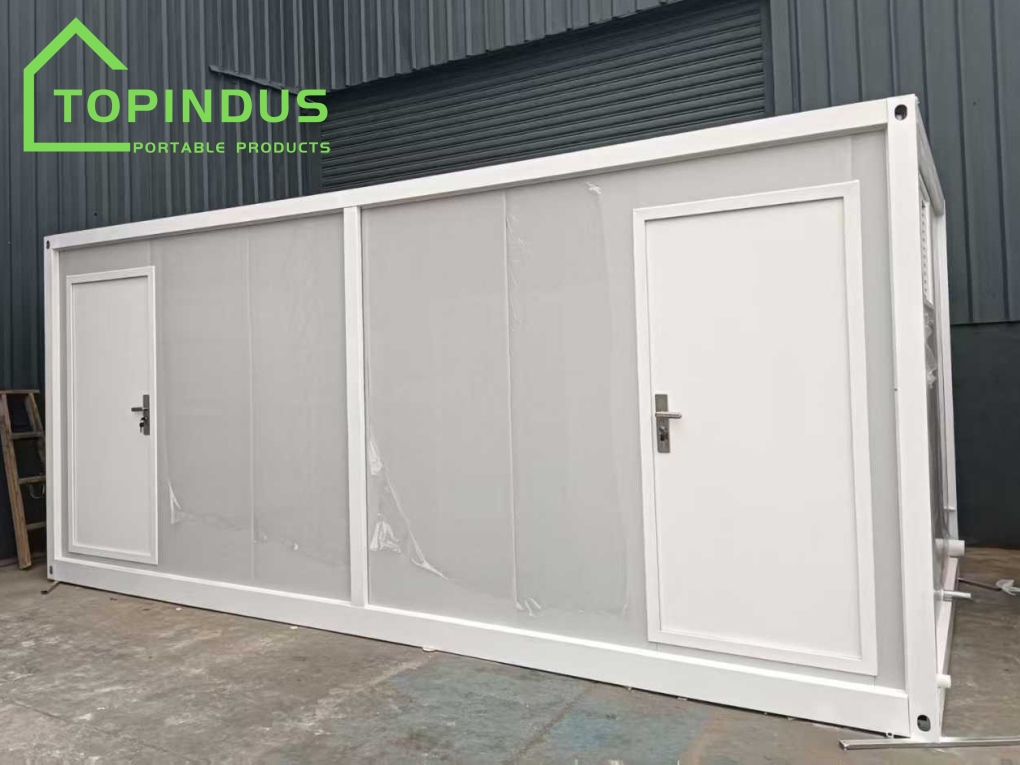 내구성이 뛰어나고 모든 기능을 갖춘 맞춤형 남성용 컨테이너형 화장실