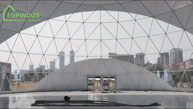 현대적인 야외 공간을 위한 대형 철제 돔 텐트의 장점 살펴보기